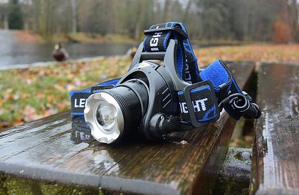 LED voděodolná čelovka TA 309A - Zoom a dosvit až 500 metrů.