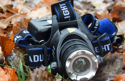 LED voděodolná čelovka TA 309A - Zoom a dosvit až 500 metrů.