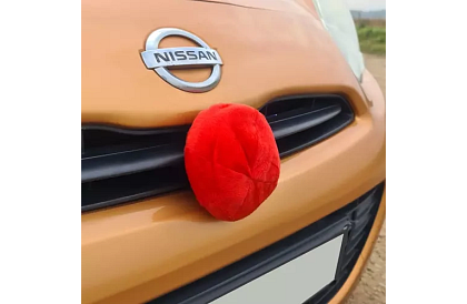 Sobí parohy a nos – dekorace pro váš vůz