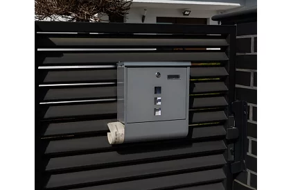 Poštovní schránka