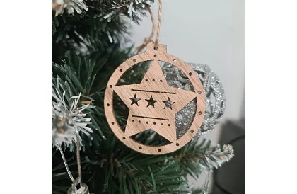 Dřevěné vánoční ozdoby – sada 10 kusů s provázkem