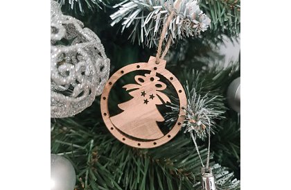 Dřevěné vánoční ozdoby – sada 10 kusů s provázkem