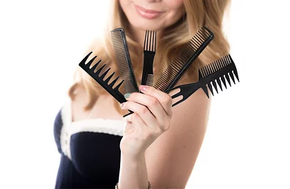 Profesionální kadeřnické hřebeny – sada 10 ks