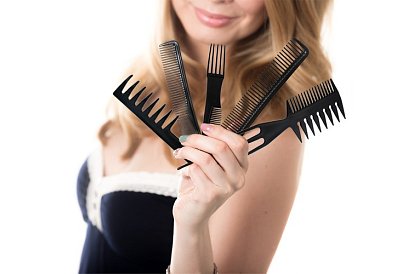 Profesionální kadeřnické hřebeny – sada 10 ks