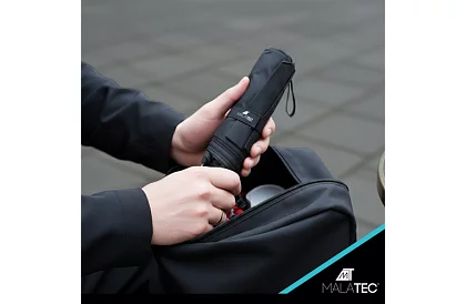 Velký skládací větruodolný deštník Malatec – rychlé otevírání