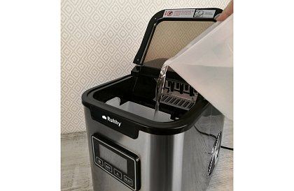 Výrobník ledových kostek – 3 velikosti s LCD displejem