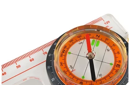 Mapový kompas K7953 – spolehlivá orientace v terénu