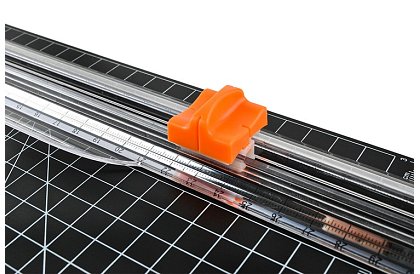 Řezačka na papír – gilotina/trimer