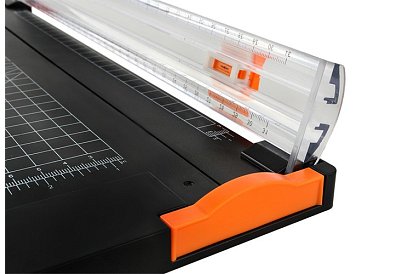 Řezačka na papír – gilotina/trimer