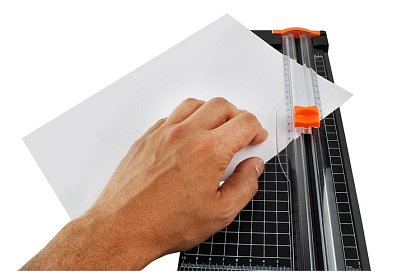 Řezačka na papír – gilotina/trimer