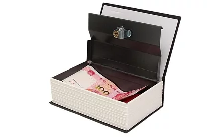 Trezor – krabička ukrytá v knize 18 × 11,5 cm