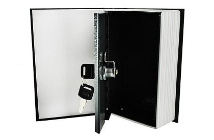 Trezor – krabička ukrytá v knize 18 × 11,5 cm