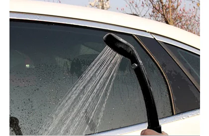 Přenosná cestovní - kempingová sprcha