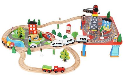 Dřevěná železnice s vláčkem na baterie – 88 dílků