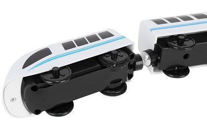 Dřevěná železnice s vláčkem na baterie – 88 dílků