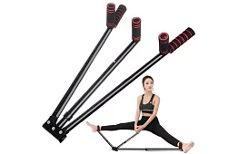 Cvičební pomůcka na protahování svalů nohou a stehen