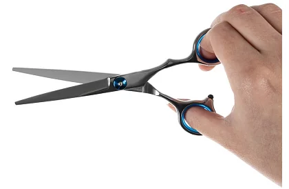 Kadeřnické nůžky a příslušenství – sada 7 ks