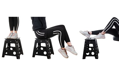 Skládací stolička – taburet černobílý