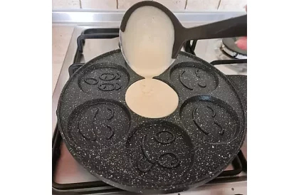 Pánev na lívance se smajlíky - 26 cm