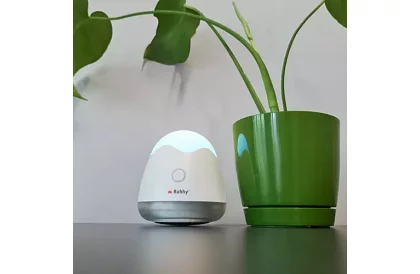 Strojek na odstranění žmolků z oblečení