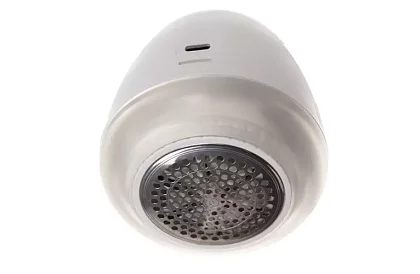 Strojek na odstranění žmolků z oblečení