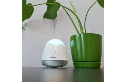 Strojek na odstranění žmolků z oblečení