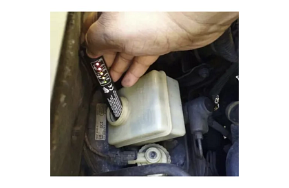 LED tester brzdové kapaliny