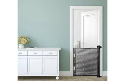 Výsuvná bezpečnostní roleta do dveří – černá – 157 cm