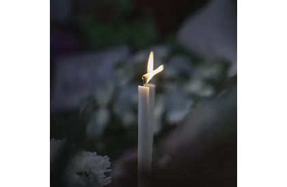 Bílá kuželová svíčka 24,5x2,3 cm – sada 40 ks