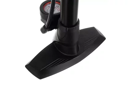 Pumpa na kolo 16 BAR / 230 PSI – s tlakoměrem