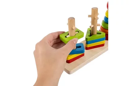 Dřevěné skládačky pro děti – třídič tvarů