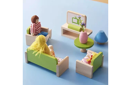 Dřevěné panenky do dětských domečku – 7 ks