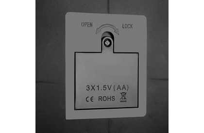 Automatický dávkovač krmiva s časovačem