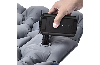 Akumulátorová pumpa na matrace, lodě, míče a bazény