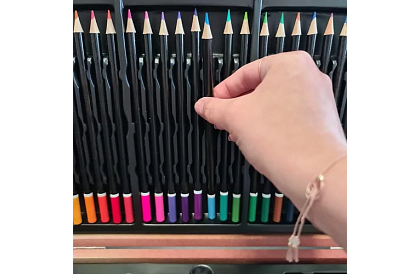 Sada na malování v dřevěném pouzdře – 130 položek