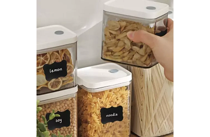 Samolepicí etikety 5 x 3,5 cm - černé - 24 ks