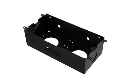 Vestavná výklopná zásuvka 3× 220 V – černá