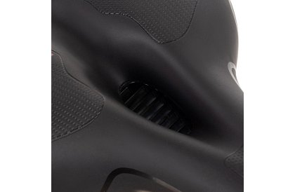 Cyklistické sedlo ACTIVE s větráním a vodotěsným potahem