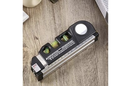 Laserová vodováha se svinovacím metrem – 250 cm