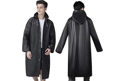 Silná černá oversize pláštěnka