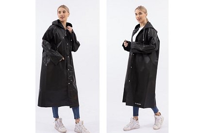 Silná černá oversize pláštěnka