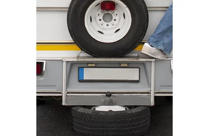 Rámeček pod SPZ – černý – 2 kusy