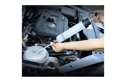 Stříkačka na extrakci oleje a kapalin - 200ml