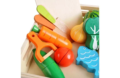 Dřevěná hračka – krájení zeleniny s příslušenstvím - 34 dílů