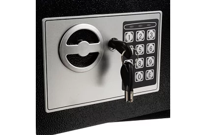 Elektronický trezor s klíčem a kodovým zámkem – bezpečné uložení cenností