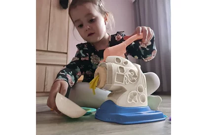 Stroj na výrobu těstovin pro malé kuchaře