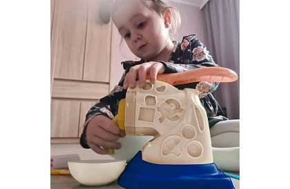 Stroj na výrobu těstovin pro malé kuchaře