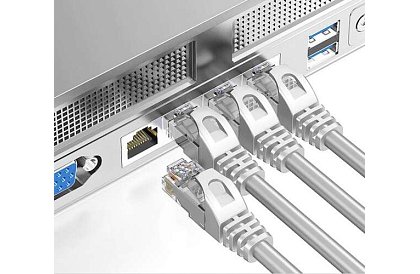 Síťový LAN kabel RJ45 pro počítače a zařízení - 30 metrů