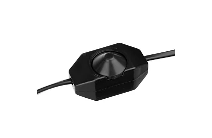 Solná lampa s nastavitelnou intenzitou světla