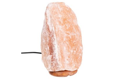 Solná lampa s nastavitelnou intenzitou světla